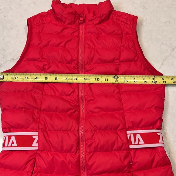Zyia down vest size small - Picture 5 of 8